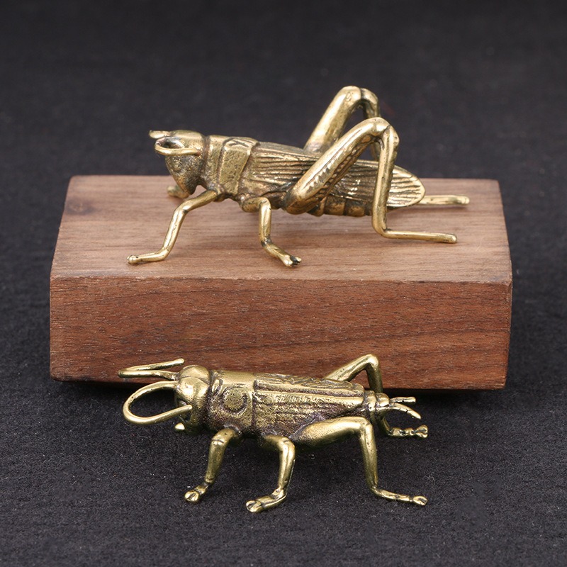 Office Table Accessories Unique - ของตกแต่งโต๊ะทำงานรูปจิ้งหรีดทองเหลืองแท้ งานฝีมือ ของสะสม ของประดับตกแต่งบ้าน สำนักงาน ของขวัญวันเกิดสุดพิเศษ